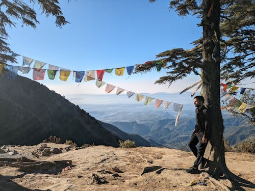 山, 岩石, 徒步旅行者 的 免费素材图片