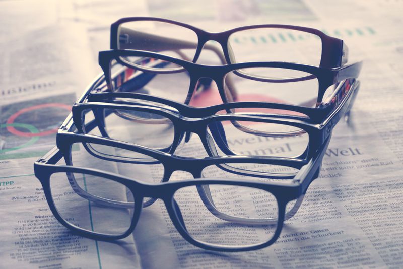 Eye examination lens equipment