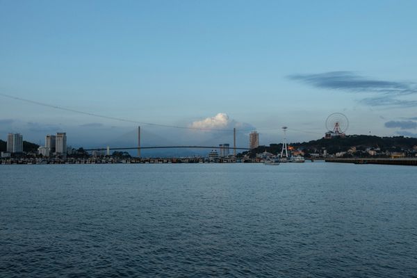 City Highlights Tour in Halong