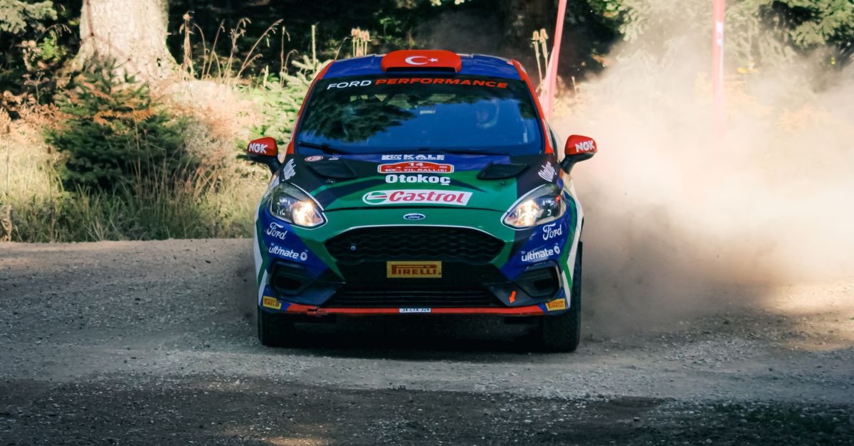 Fiesta Racing Ford Fiesta Racing in Woods · Free Stock Photo