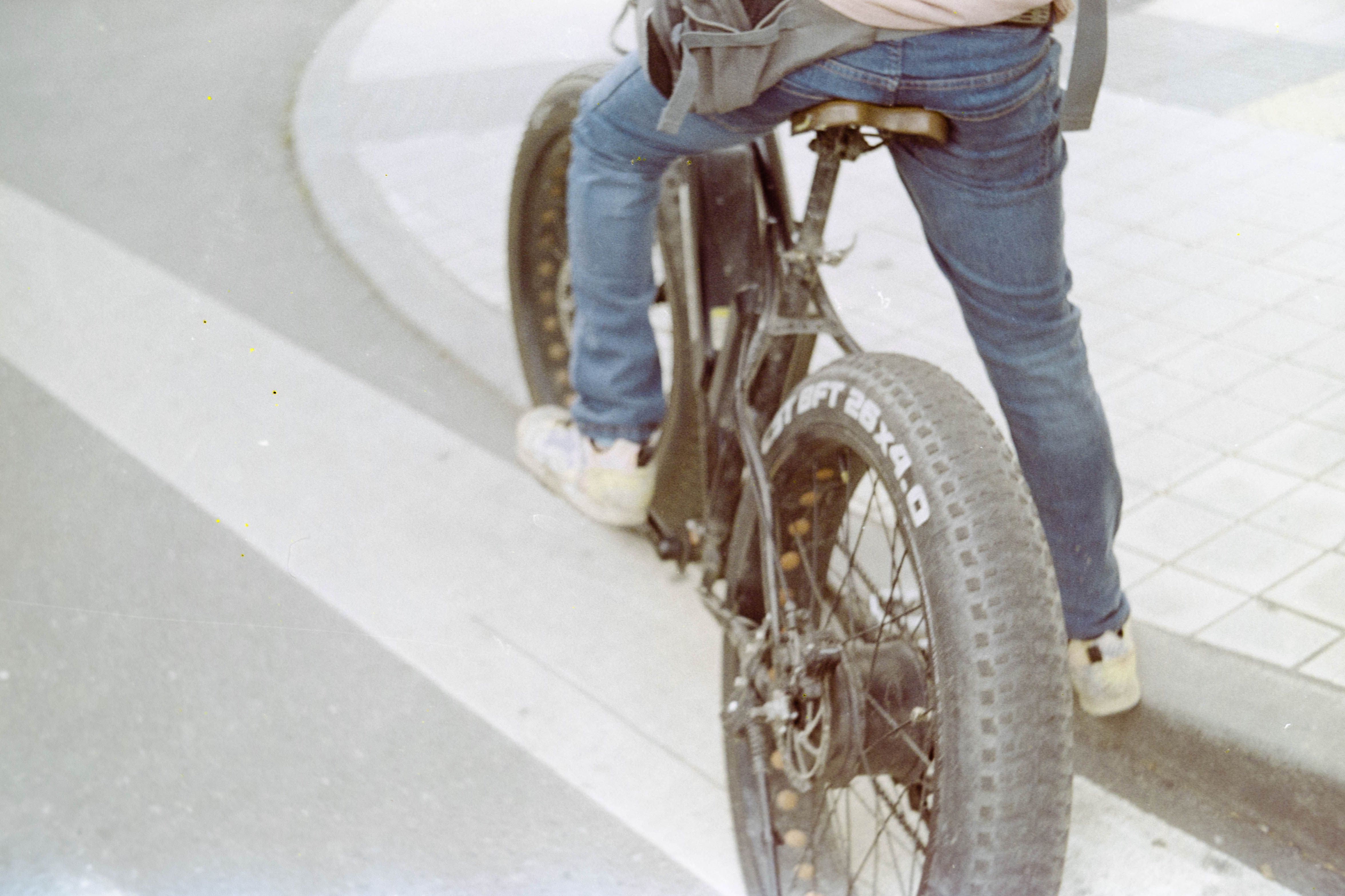 How Folding Ebikes Are Changing Urban Mobility — Photo by Alfredo  Guri on Pexels