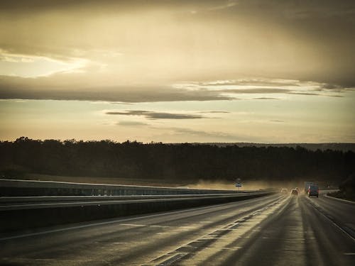 Fotobanka s bezplatnými fotkami na tému auto, autostráda, cesta