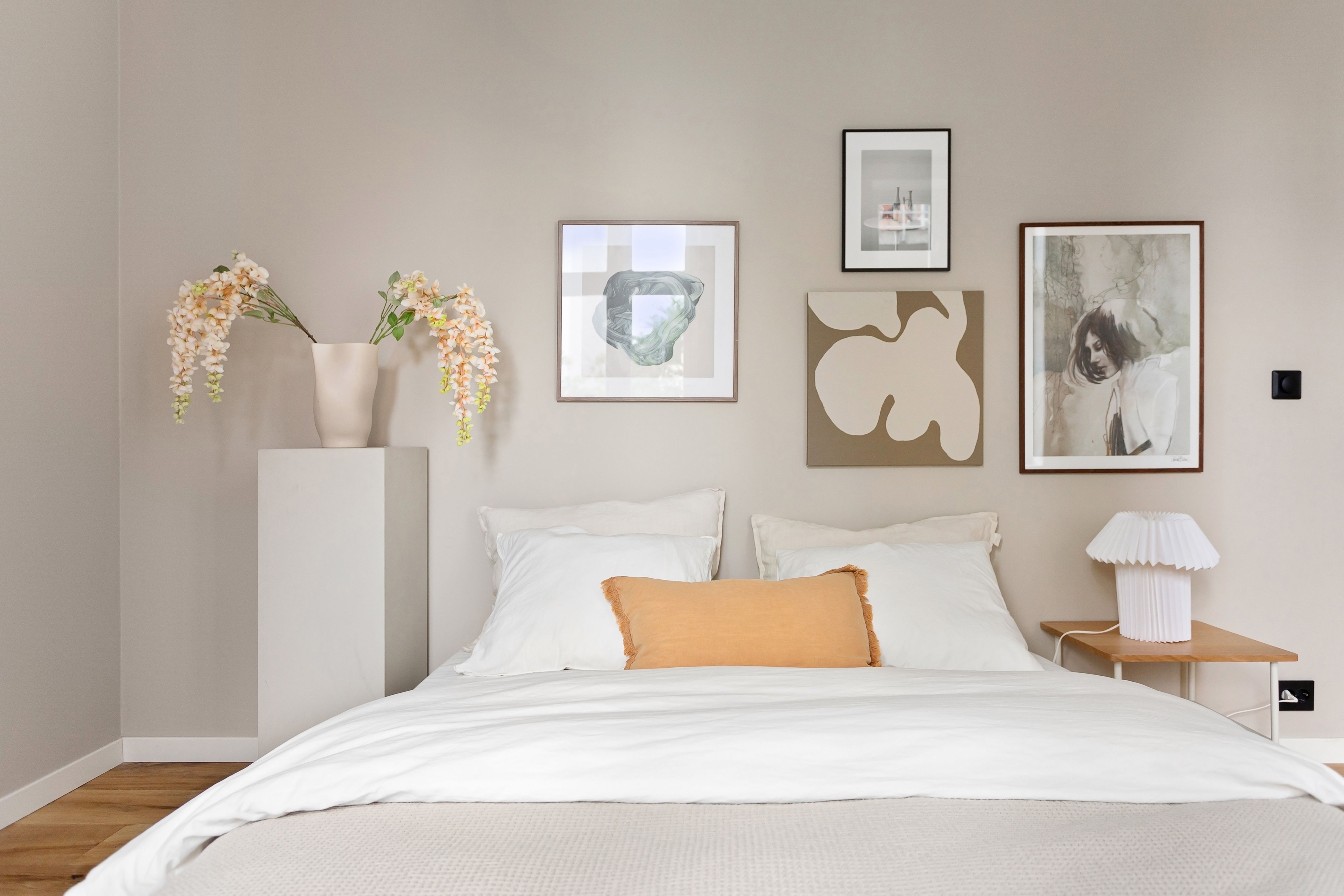Rangement déco chambre : 14 astuces pour un sanctuaire organisé et apaisant sans compromis