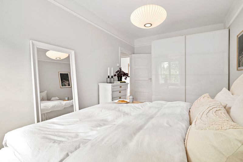 Oversized Art or Gallery Walls