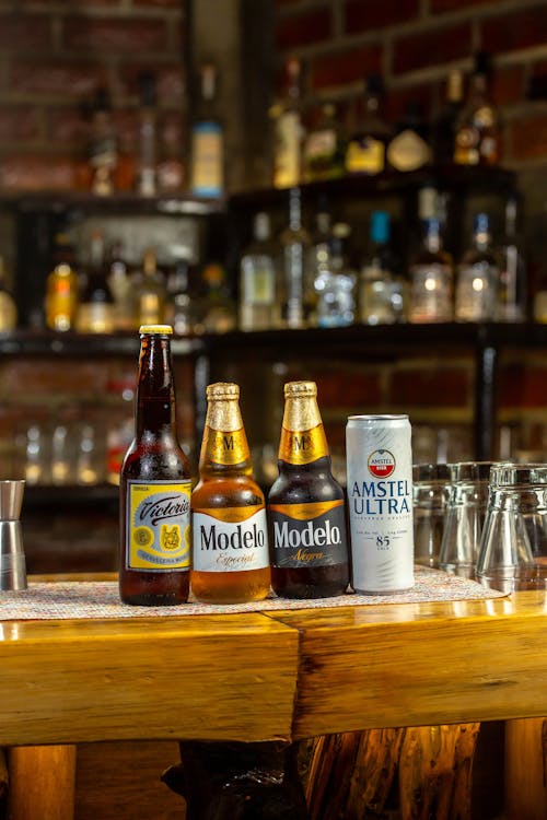 Kostenloses Stock Foto zu alkohol, bar, bier