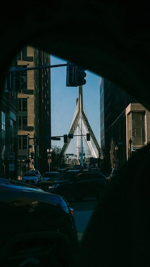 吊橋, 垂直拍攝, 城市 的 免費圖庫相片