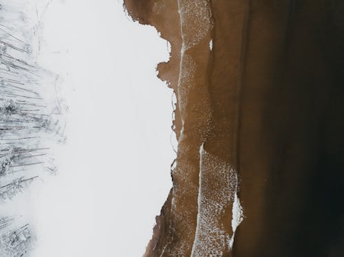 Бесплатное стоковое фото с lakeshore, белый, вид сверху