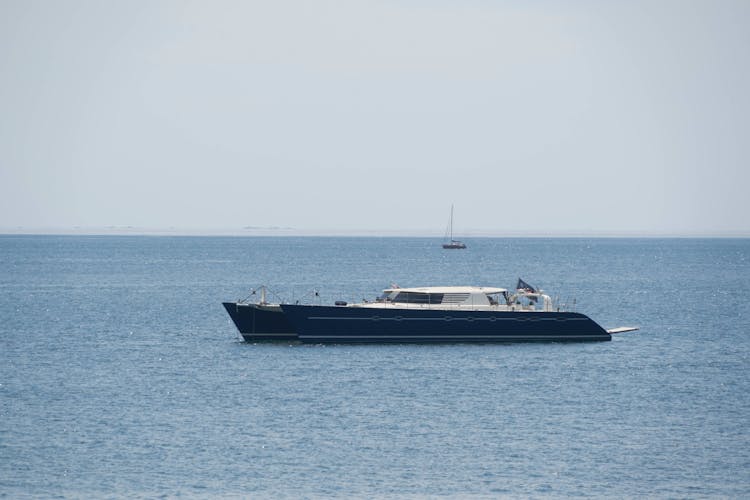 Long Luxury Yacht On Sea