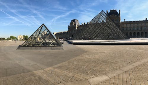 louvre museum paris