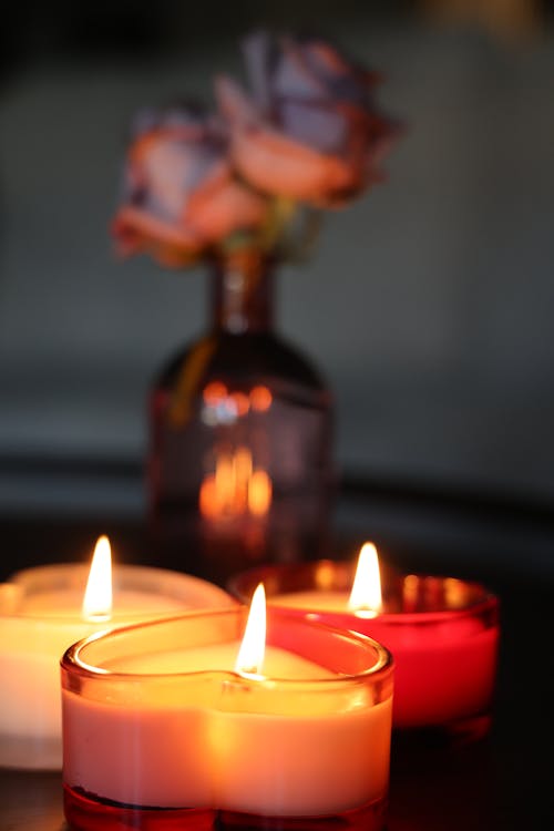 Foto d'estoc gratuïta de cremant, enfocament selectiu, espelmes de cera