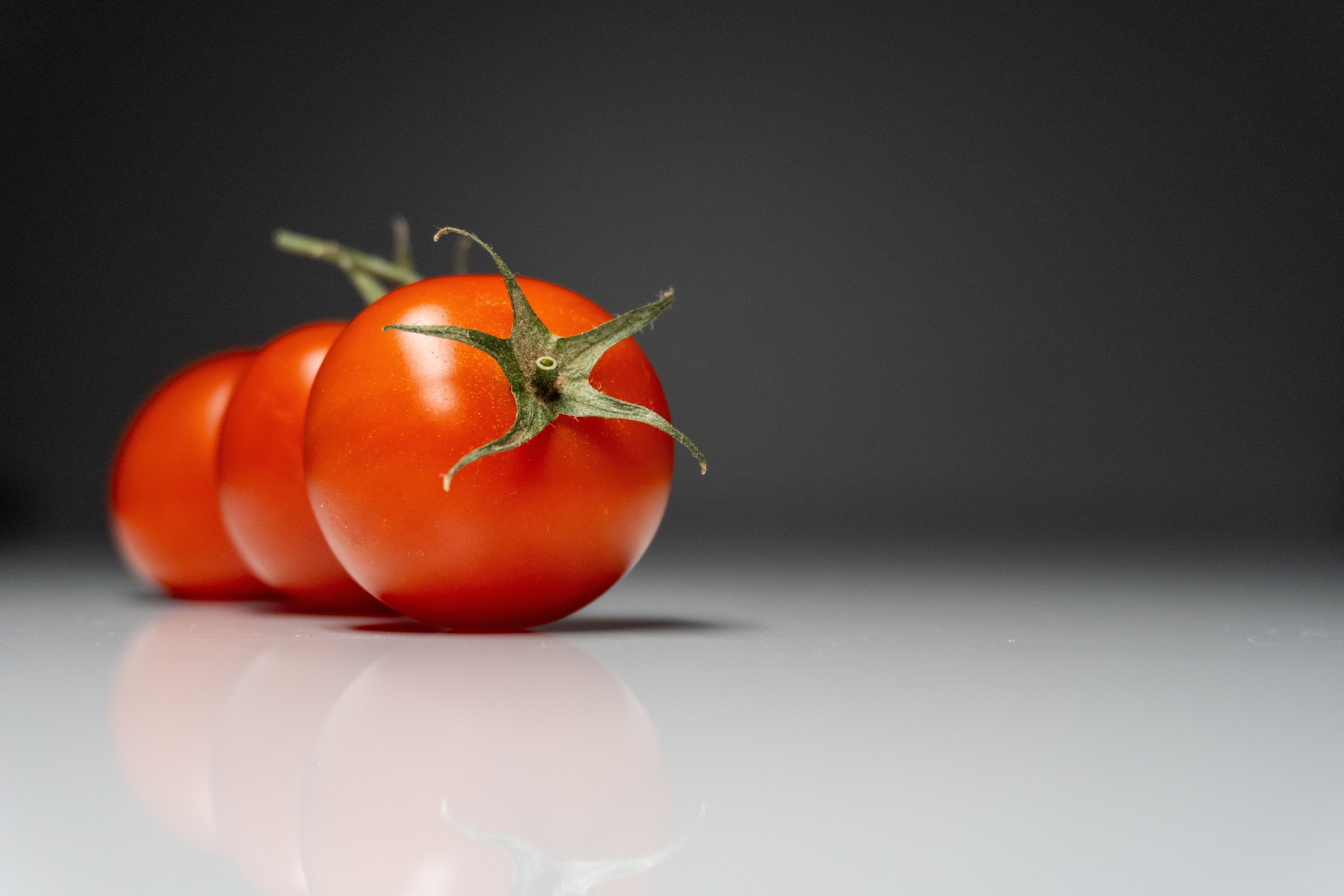 Report: Rotten Tomatoes Named Best Movie Rating Database — Photo by Ivan Vi on Pexels