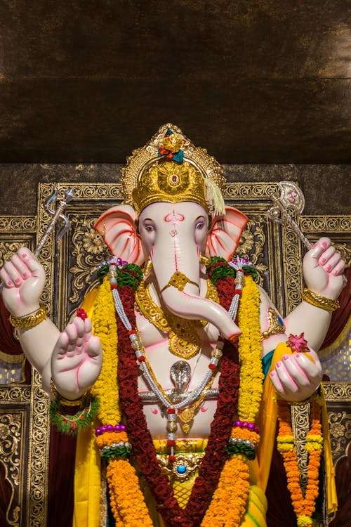 A beautiful idol of Lord Ganesha during Ganesh Chaturthi 2023 in Mumbai