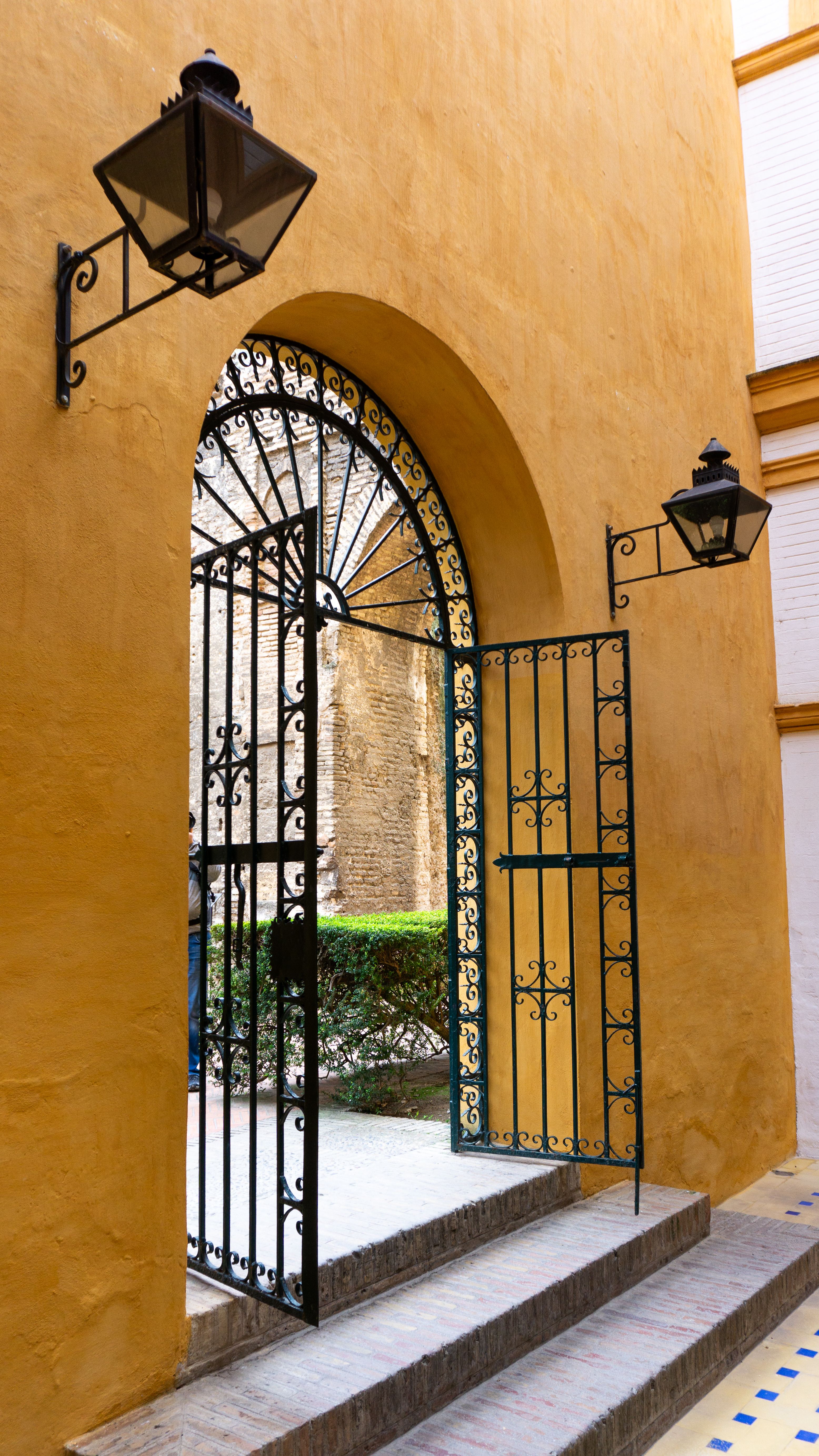 Portón de hierro para vivienda