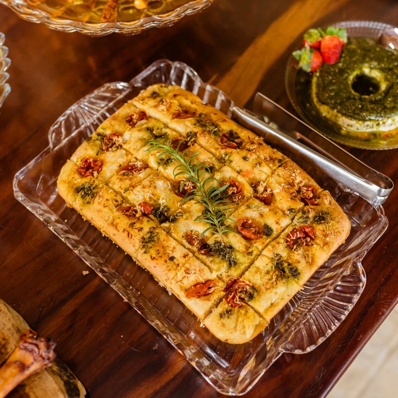 Quick Olive and Tomato Focaccia Breakfast Bread