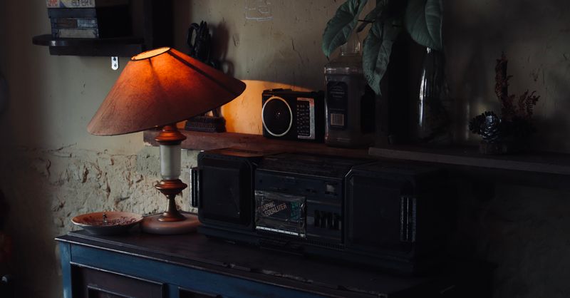 Comment fonctionne la radio ? Les ondes expliquées simplement