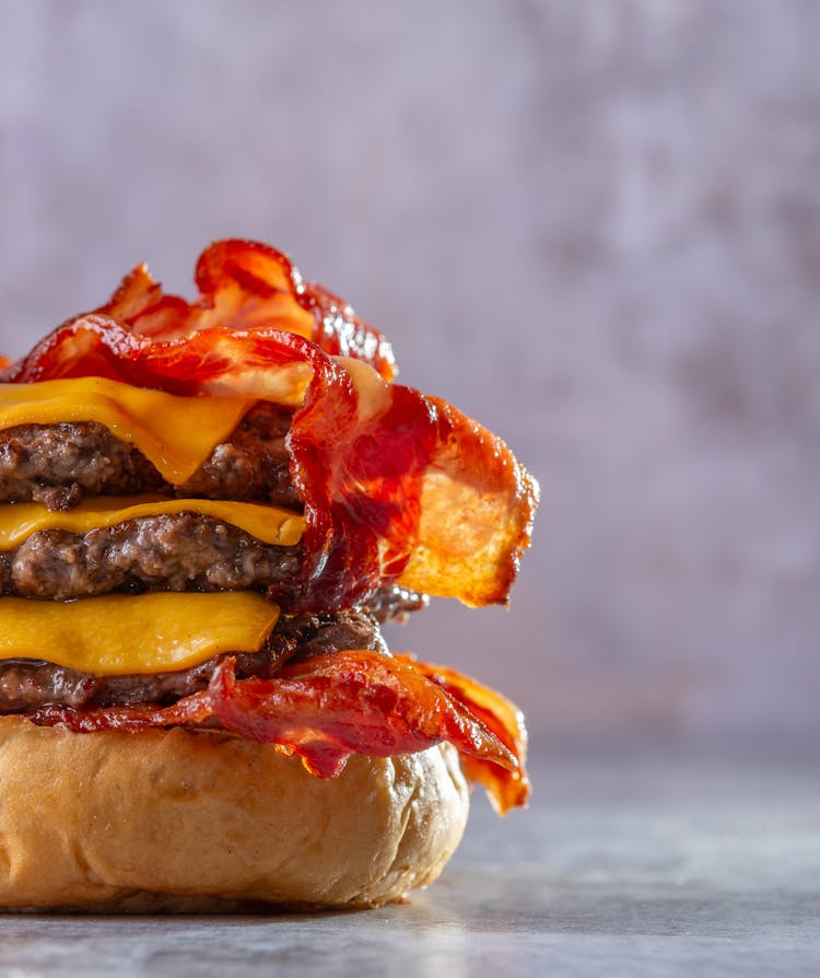 Cheeseburger With Bacon