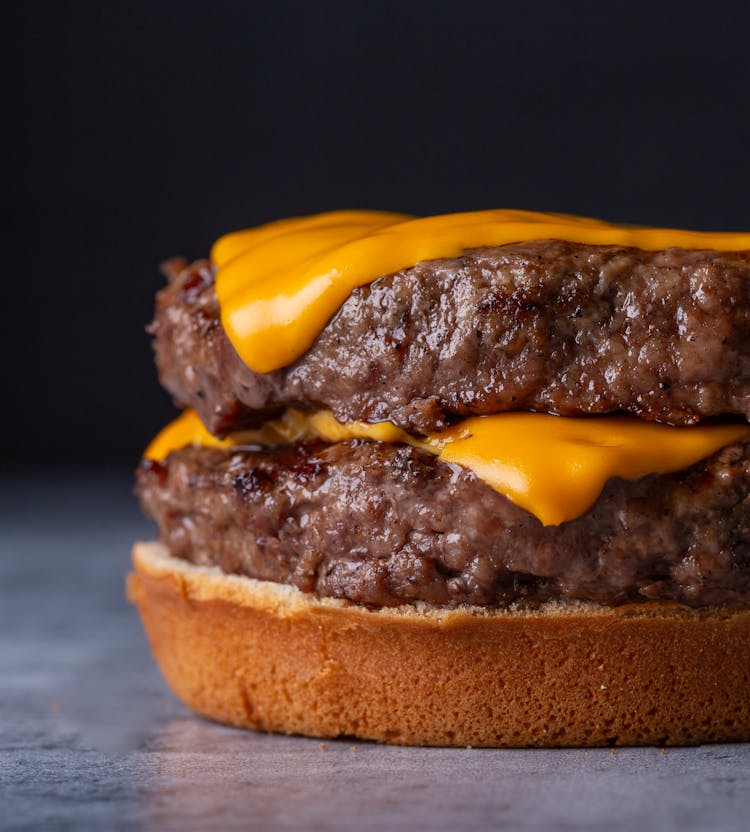 Cheeseburger With Meat