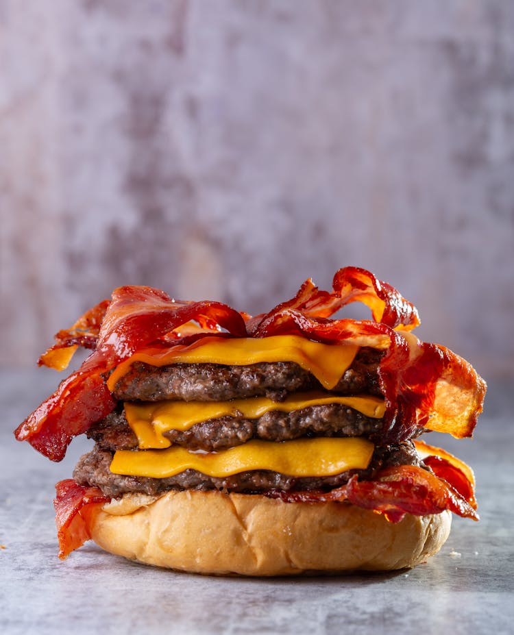 Cheeseburger With Bacon