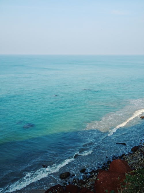 Immagine gratuita di azzurro, bagnasciuga, costa