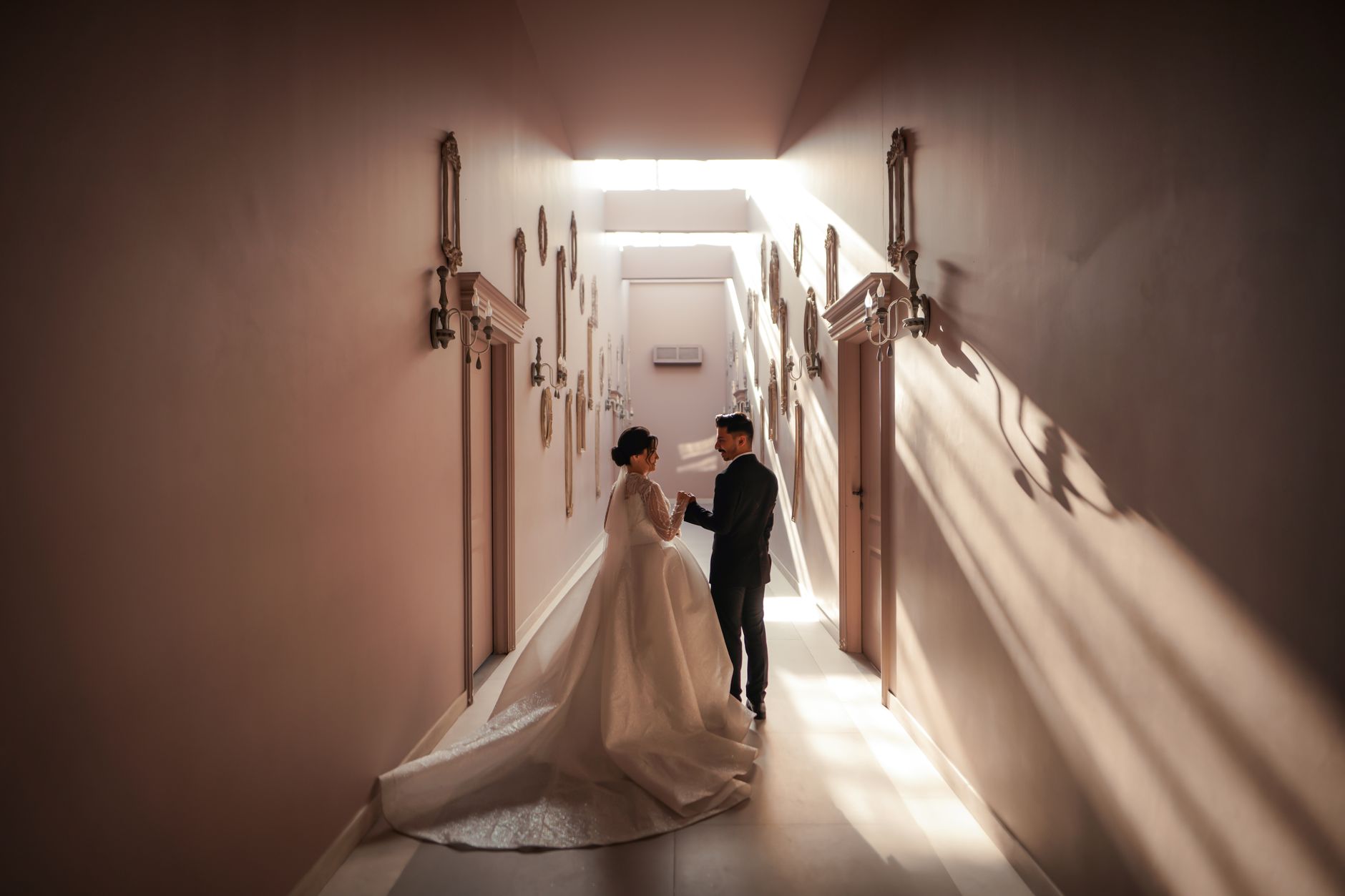 Artistry Meets Affection: Chloe & Liam's Chic Toronto Nuptials at the Art Gallery of Ontario