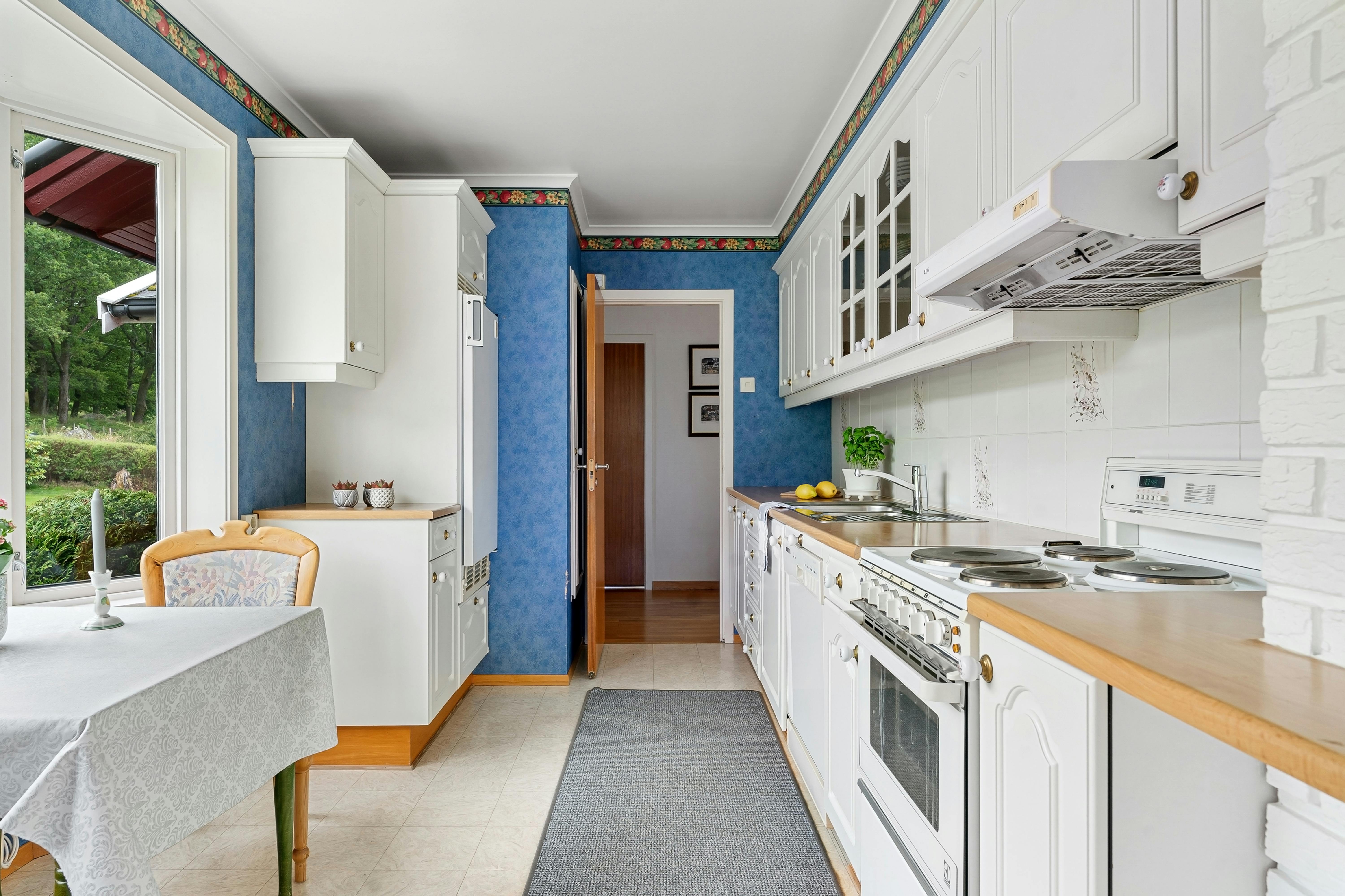 Clean Vacation Rental Kitchen - budget family travel tips