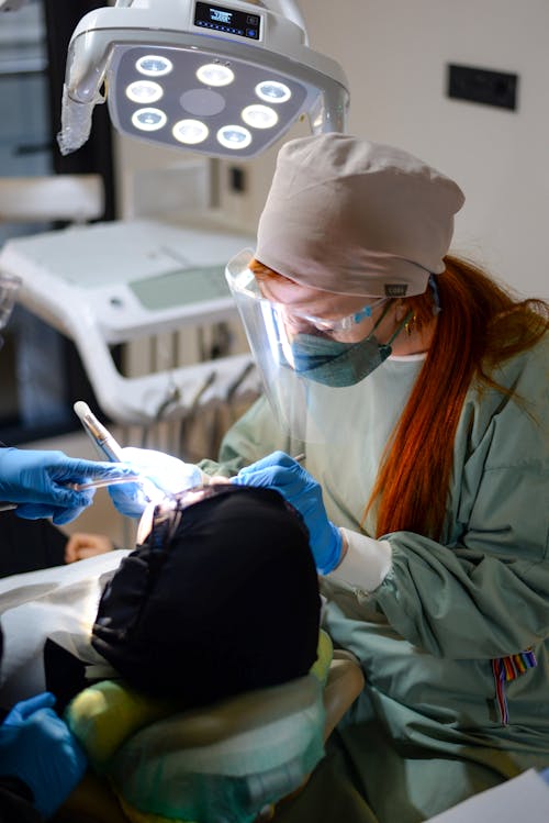 Gratis lagerfoto af klinik, kvinde, læge