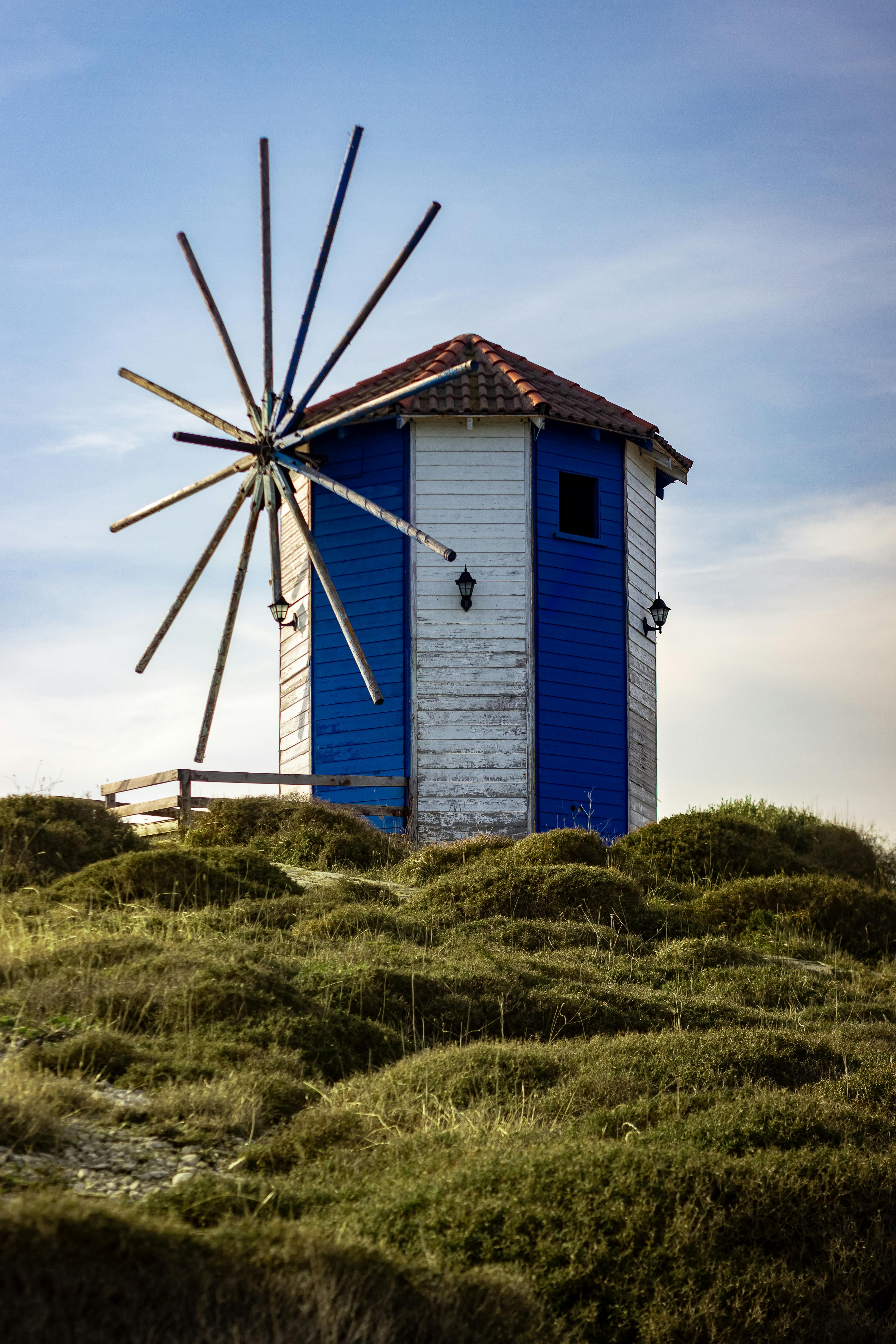 blue and white windmill