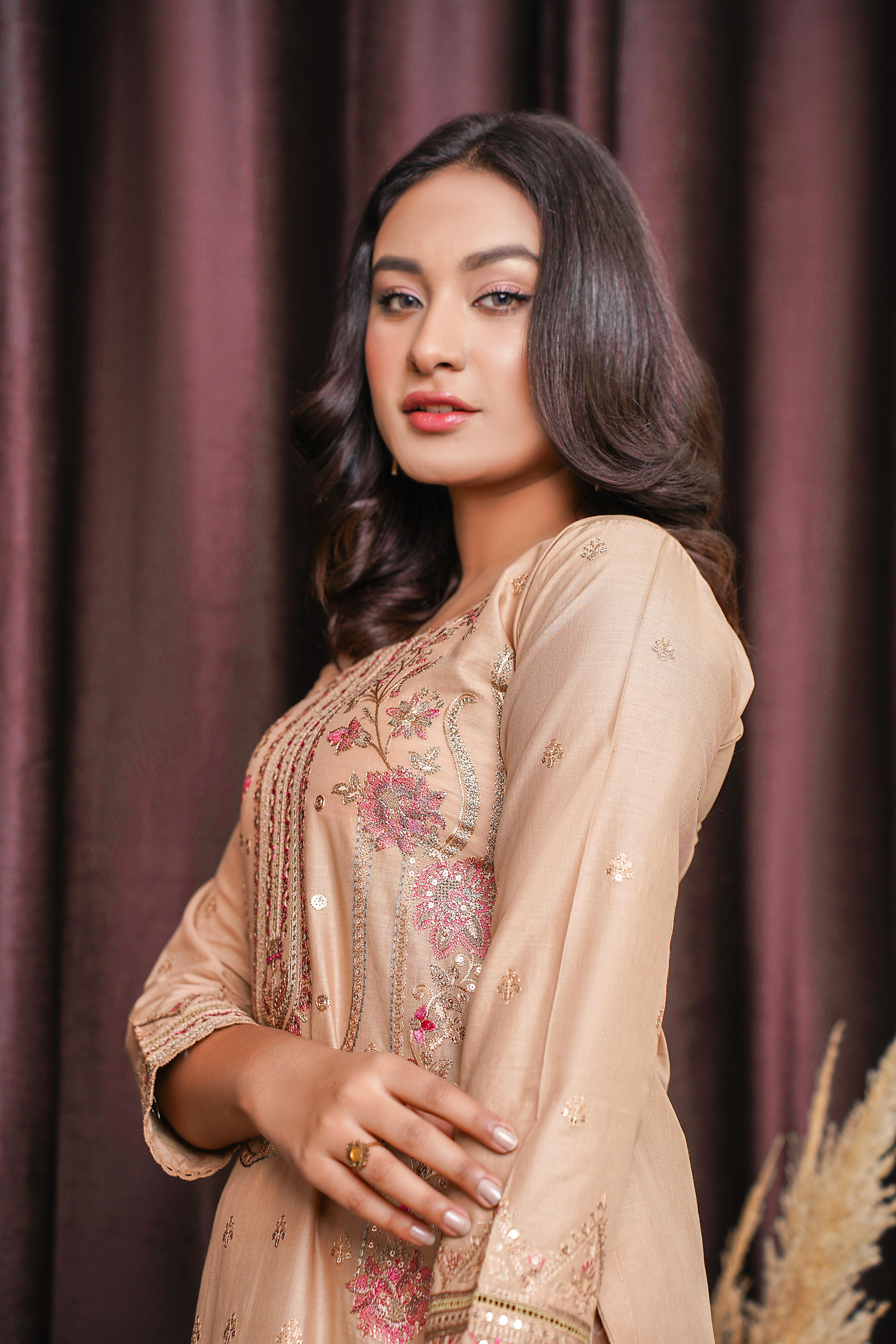 Eastern dresses 2024 shoot by Dhanno · Free Stock Photo