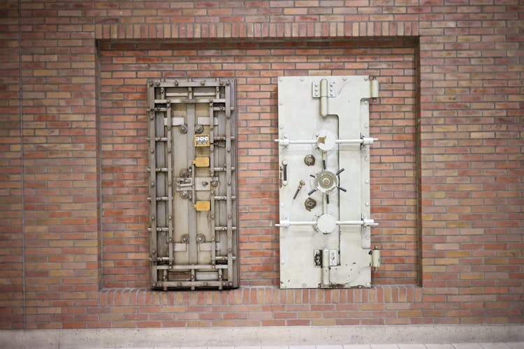 Steel Heavy Doors Of Vault