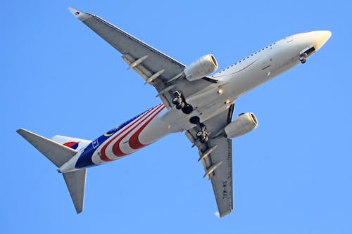 Foto profissional grátis de aeronave, céu limpo, transporte