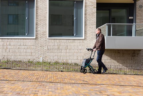 Ingyenes stockfotó épület külseje, Férfi, fogyatékosság témában