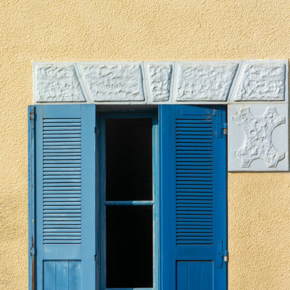Exterior Painting in Temple — woodwork brushed to a crisp, smooth line