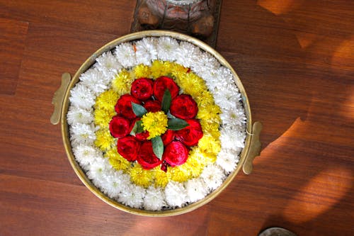 Ilmainen kuvapankkikuva tunnisteilla intialainen, intialainen perinne, kukikas