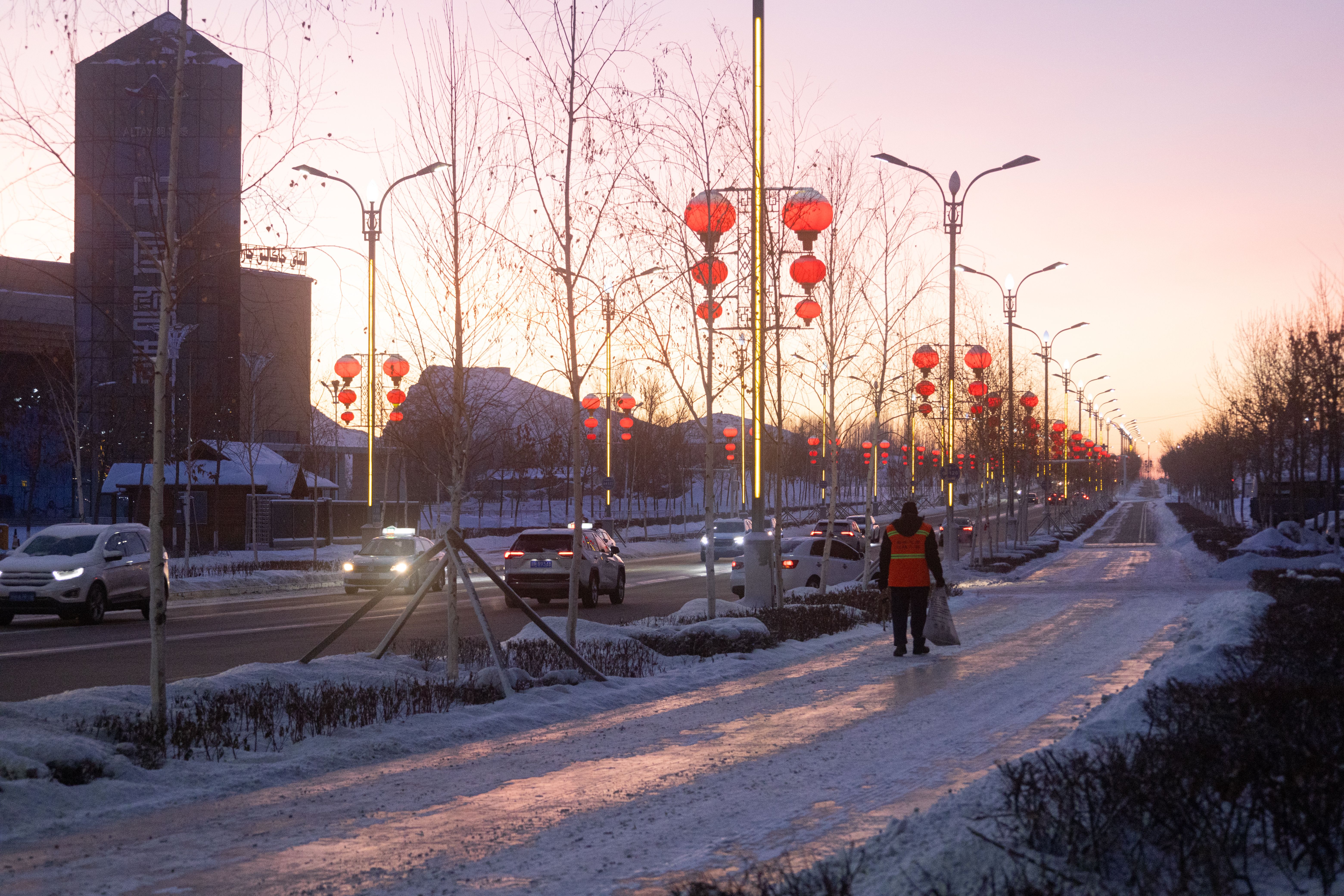 China Winter Festivals Guide 2026: Ice Sculpture, Lantern Festivals & New Year Celebrations