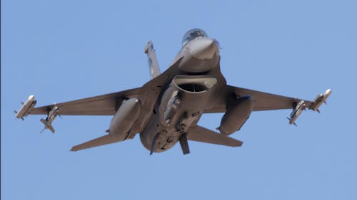 Kostenloses Stock Foto zu f 16, kampfjet