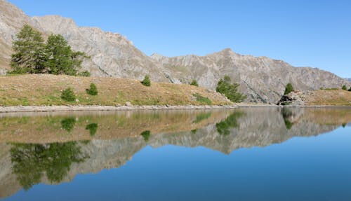Fotobanka s bezplatnými fotkami na tému Alpy, hory, jazero