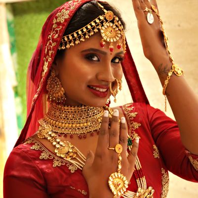 Designaari Instagram jewellery look