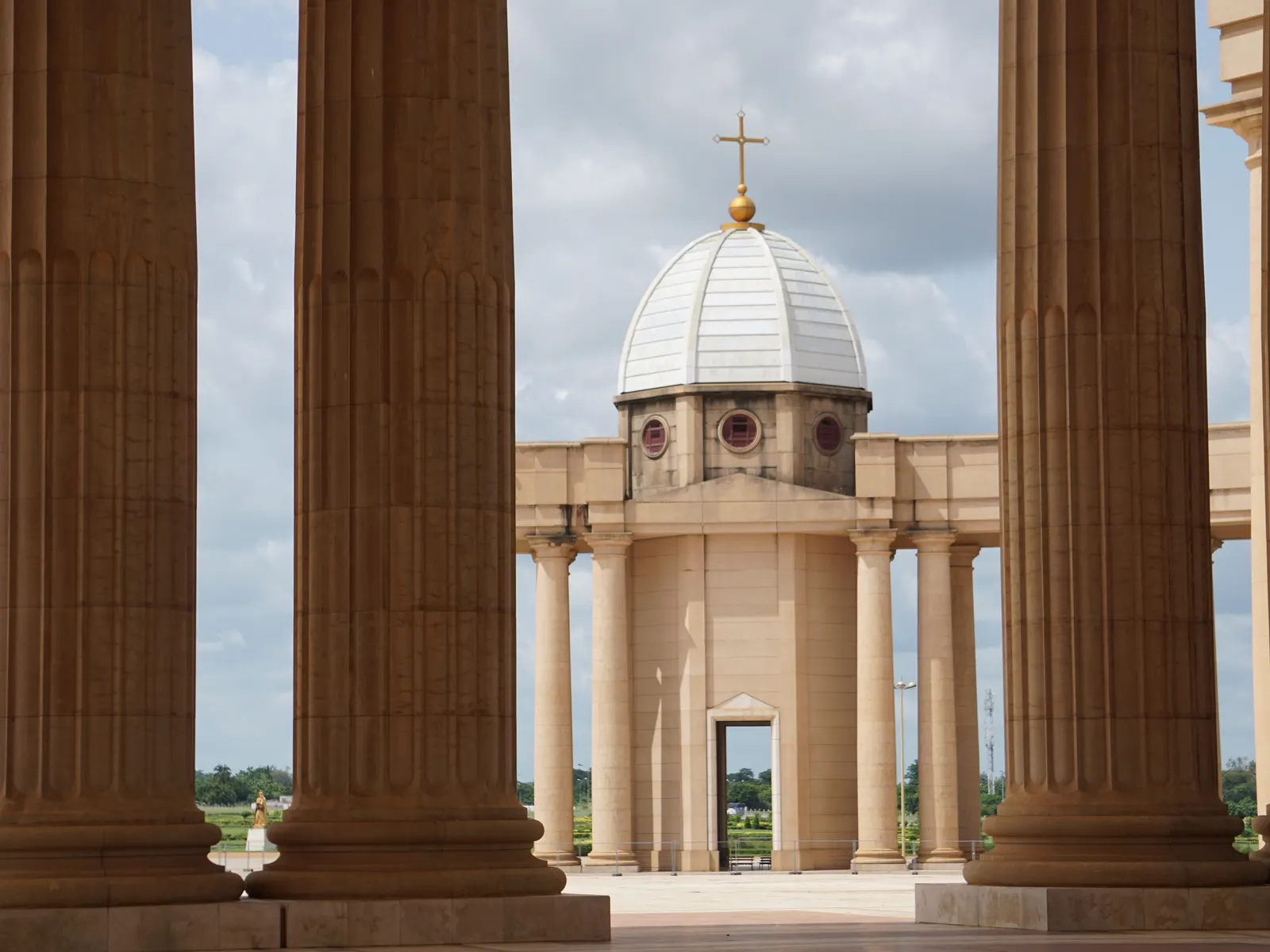 Côte d'Ivoire — Basilica of Yamoussoukro, Côte d'Ivoire