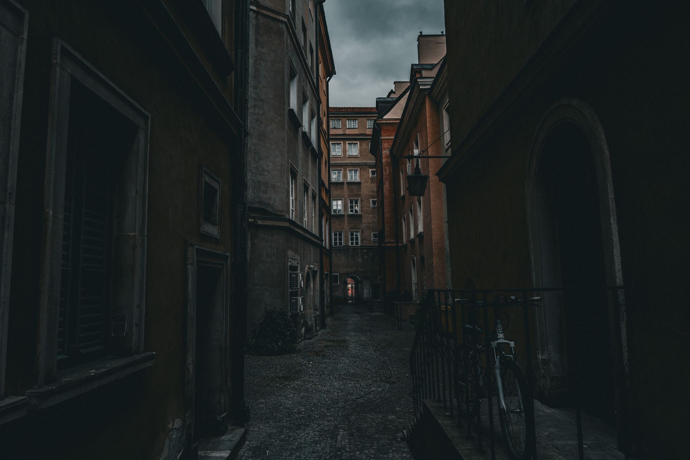 Alley Images View of a Dark Cobblestone Alley between Houses in the Old Town · Free ...