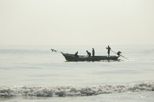Gratis lagerfoto af båd, fiskere, fiskeri