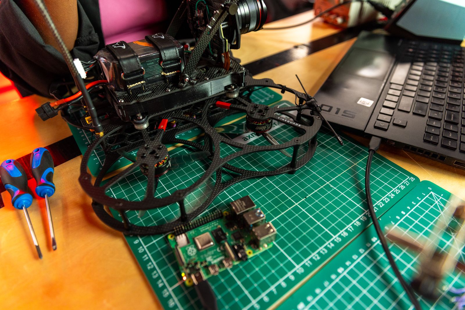 Profissional de Drones & Equipamentos RC
