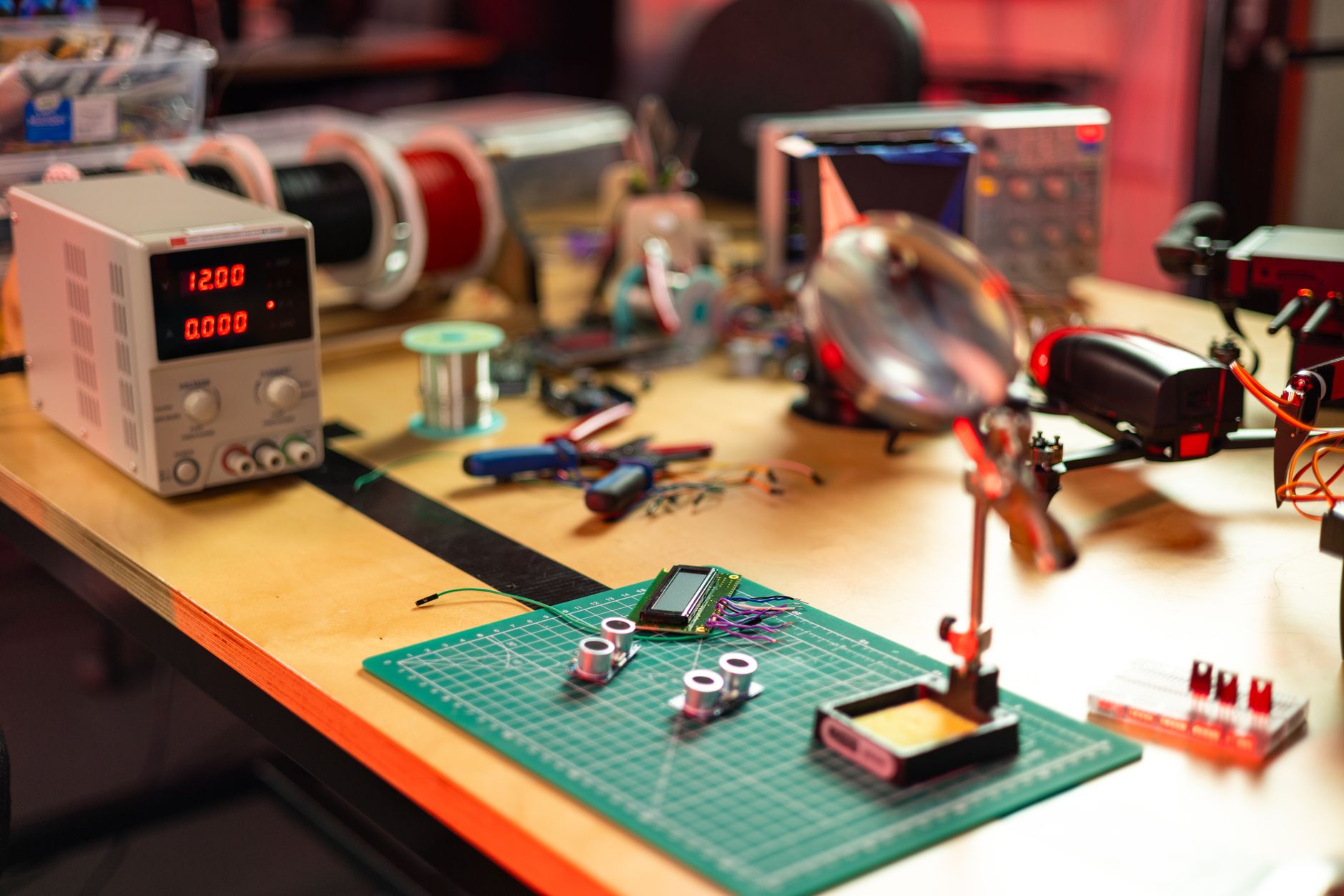 Best Multimeter for Beginners 2026: Measure Voltage, Current & More