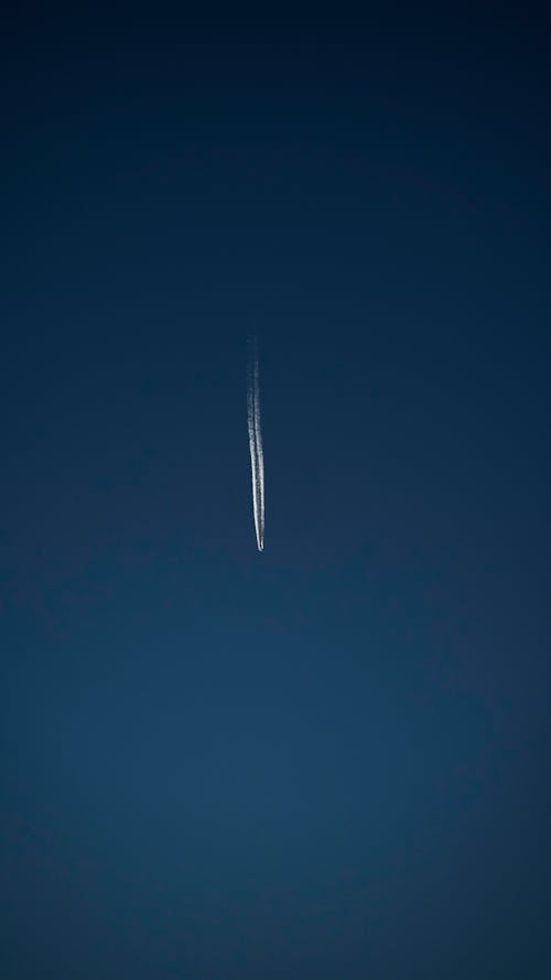 Contrail on Clear Sky