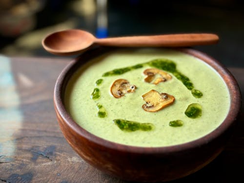 Green Soup with Mushrooms