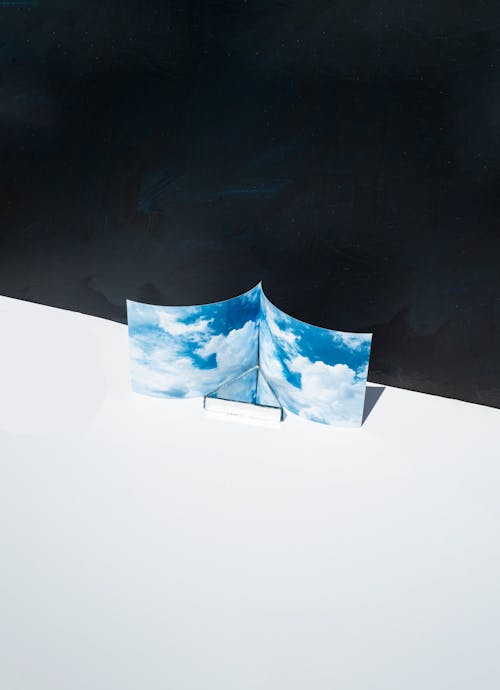 Darmowe zdjęcie z galerii z chmury, książka, niebo