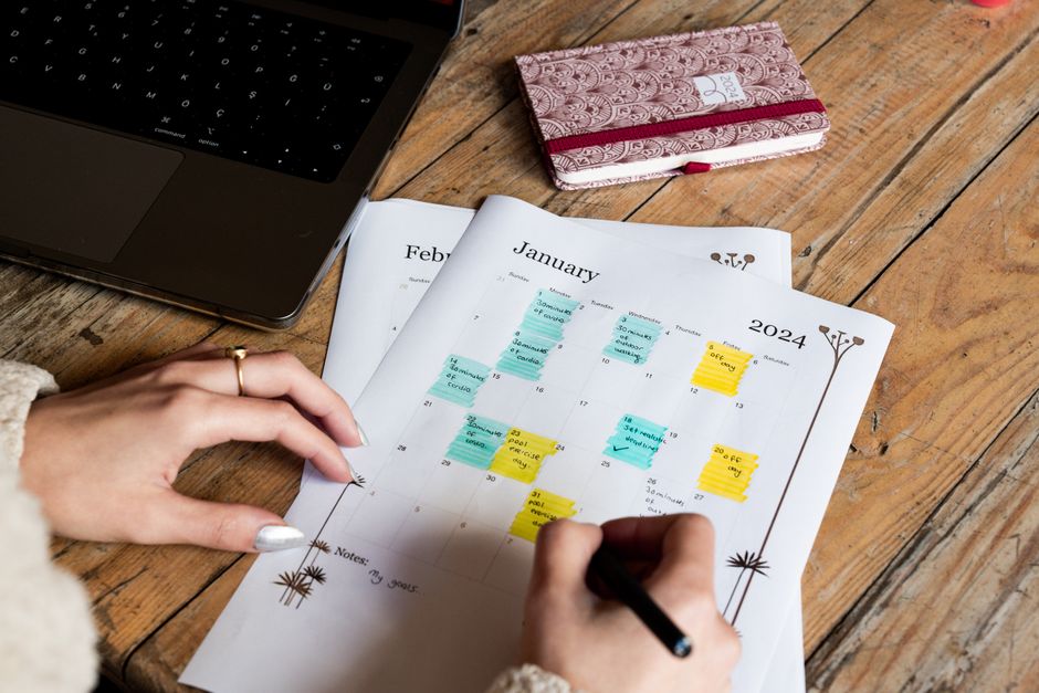 home renovation planning calendar