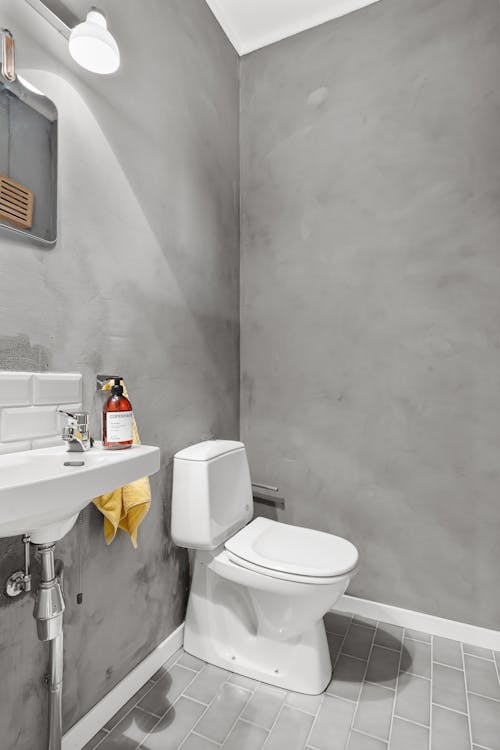 Kostnadsfri bild av badrum, enkel, grå kakel