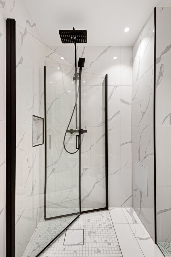 Premium bathroom remodel by Rapid Bath Remodel