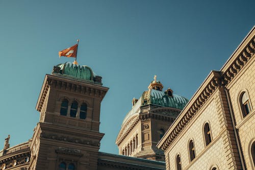 Foto stok gratis bendera, bern, bidikan sudut sempit