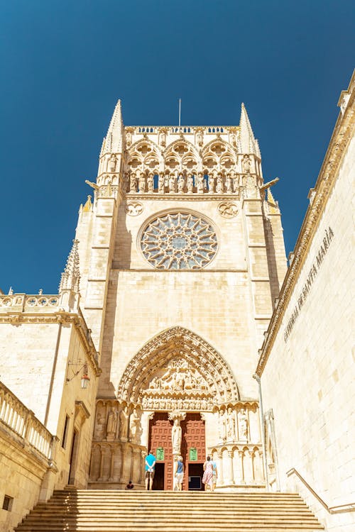 Foto profissional grátis de aparência, burgos, católico